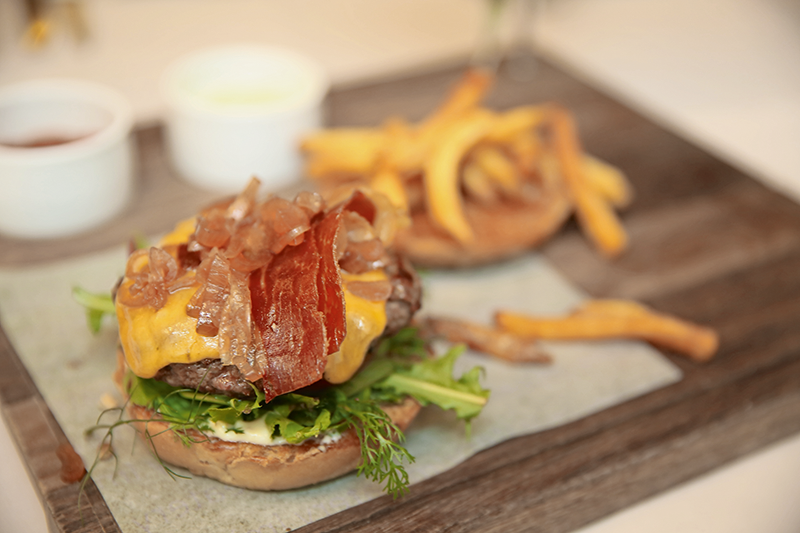 Der beliebteste Burger ist der Cheese Burger