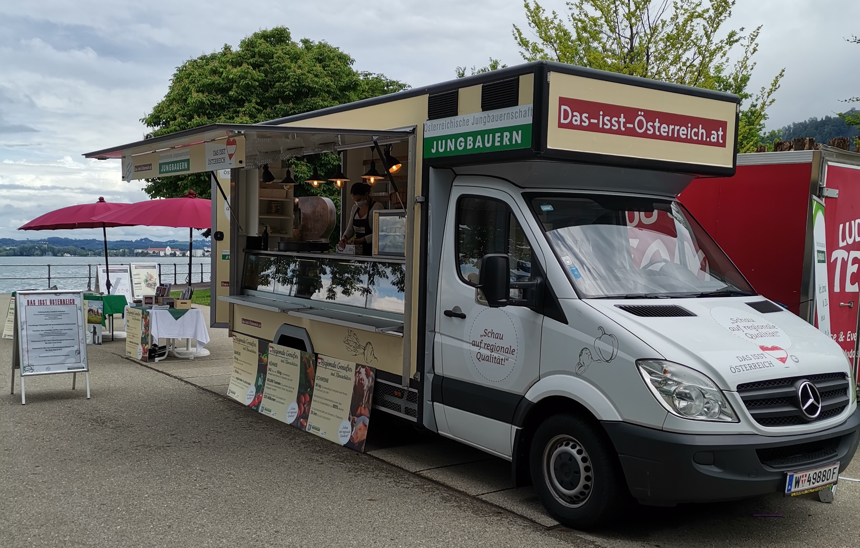 Jungbauern ziehen Bilanz über erfolgreiche Food-Truck-Tour