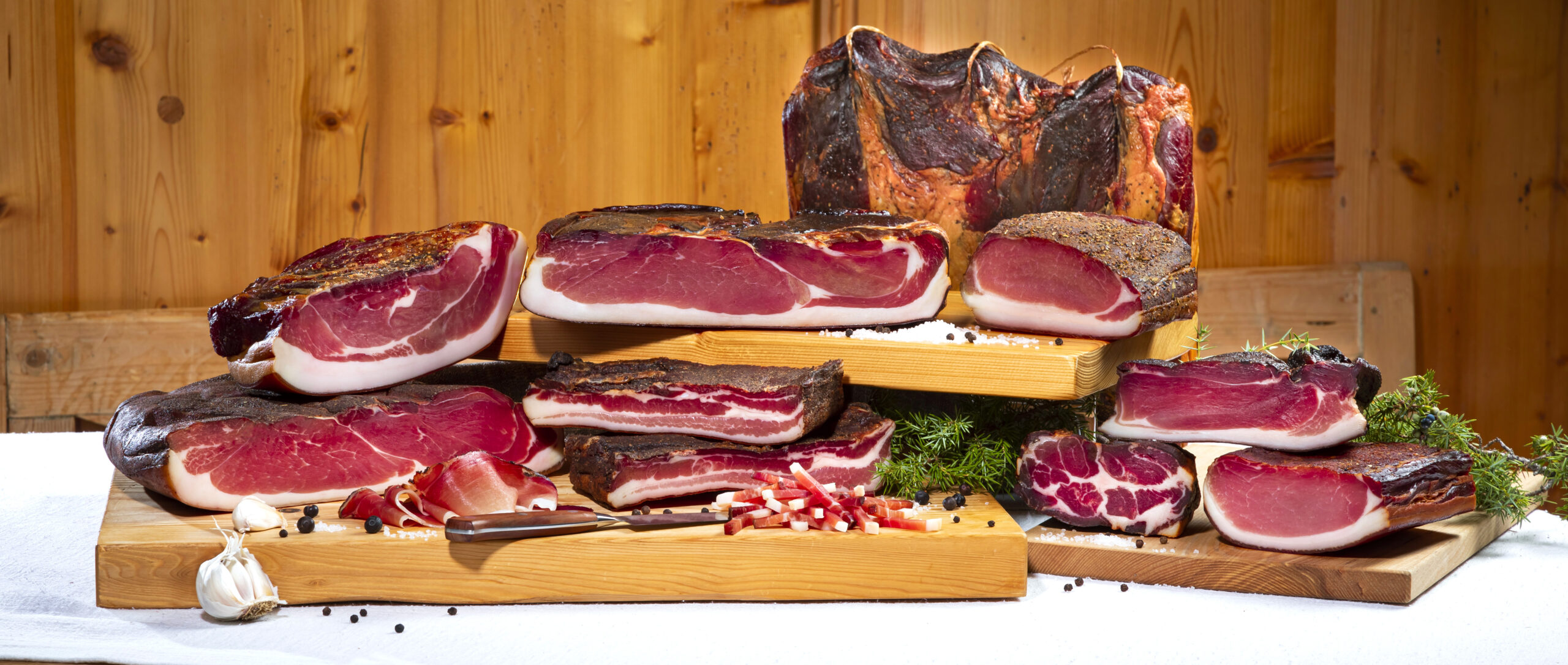 Rohstoffherkunft für Tiroler Speck g.g.A. festgeschrieben