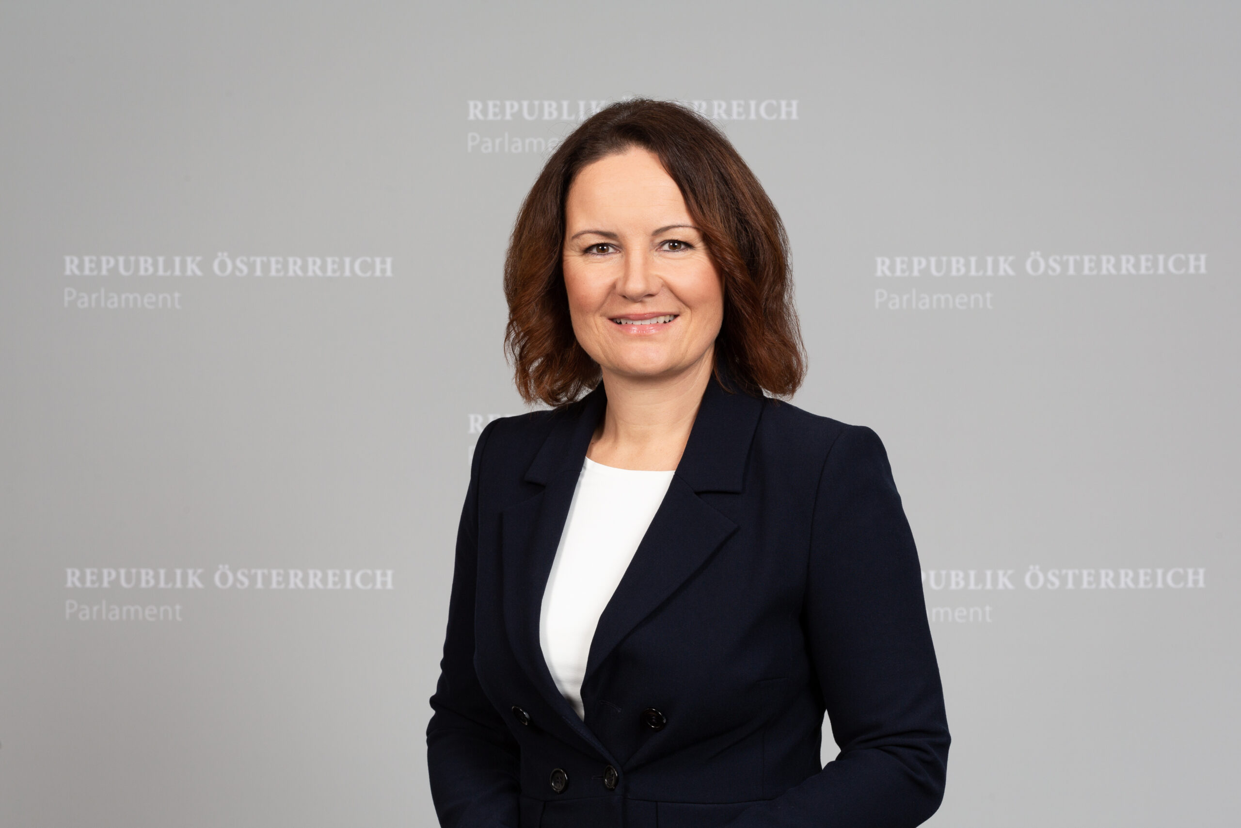 SPÖ-Ecker: Köstingers Zerstückelung des AMA-Gütesiegels bringt kein Ende der Vollspaltenböden