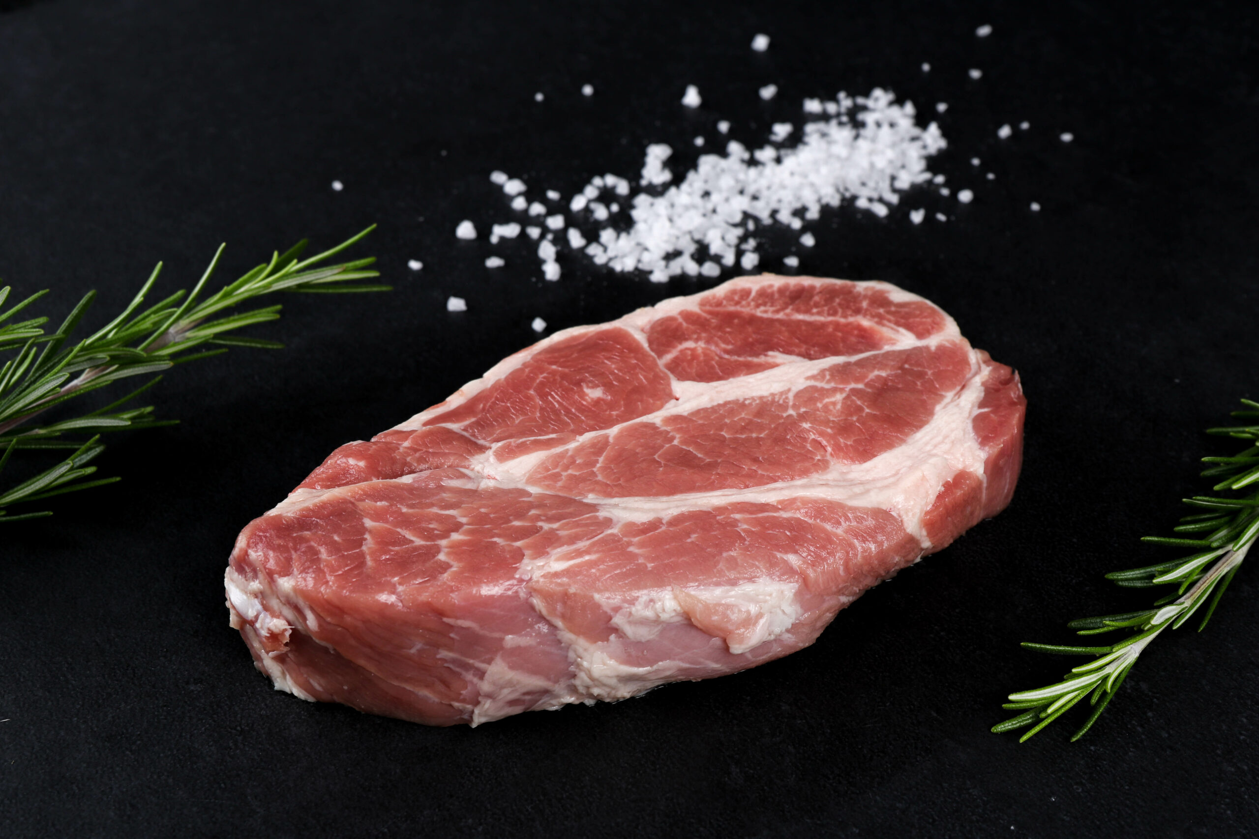 Neu bei der Vulcano Schinkenmanufaktur: Frischfleisch gekühlt per Versand