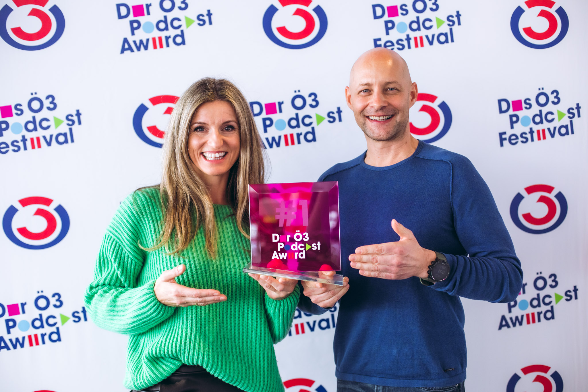 „Wer nichts weiß, muss alles essen“ gewinnt Ö3 Podcast-Award