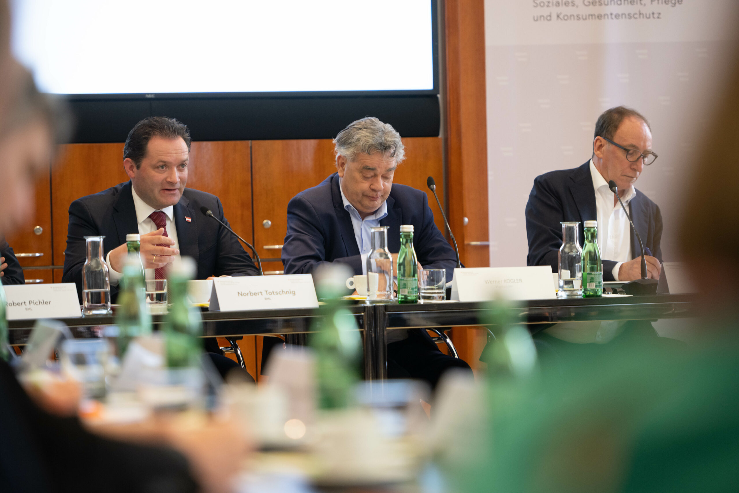 Lebensmittelgipfel: Totschnig für mehr Transparenz bei Lebensmittelpreisen