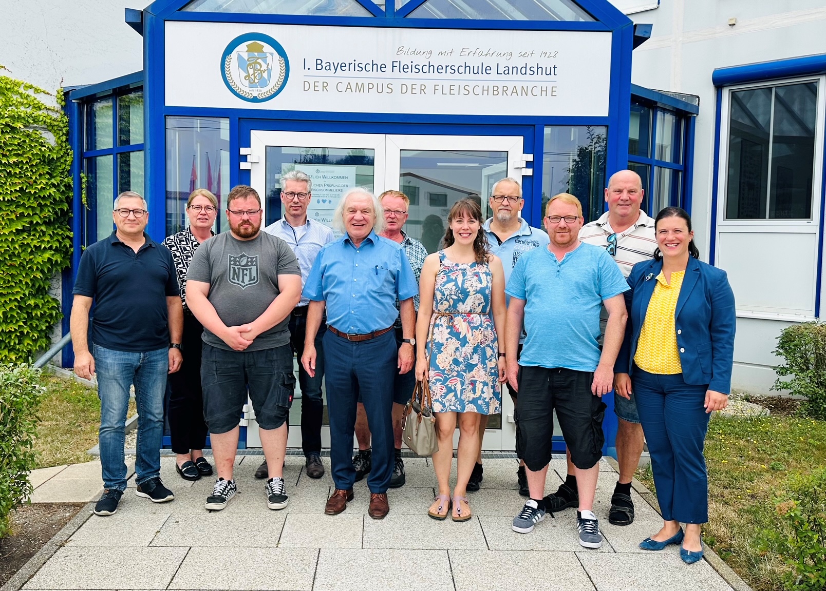 Vorstand der Absolventenverband der 1. Bayerischen Fleischerschule im Amt bestätigt