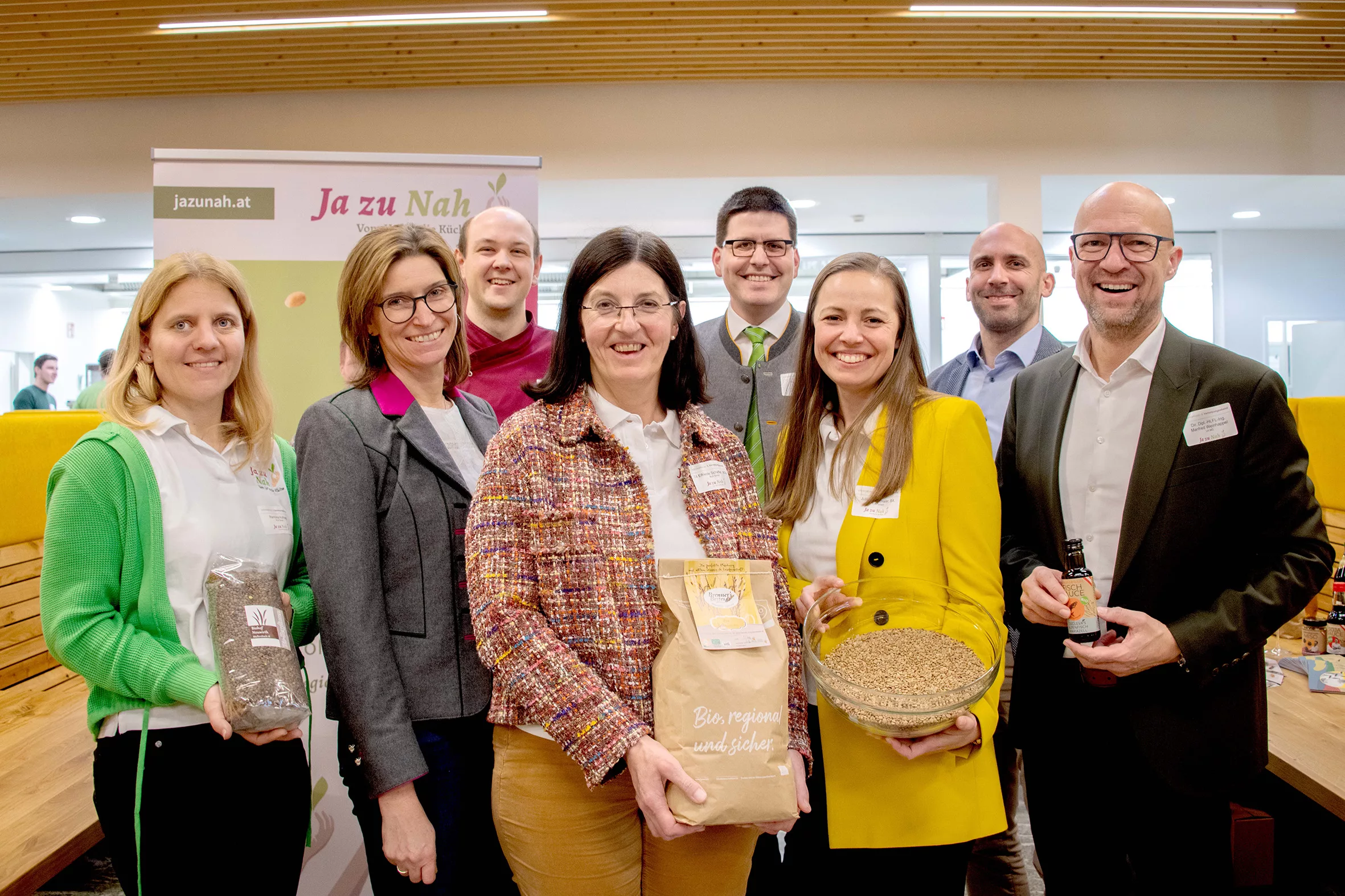 JA ZU NAH baut regionales Produktsortiment für Großküchen aus