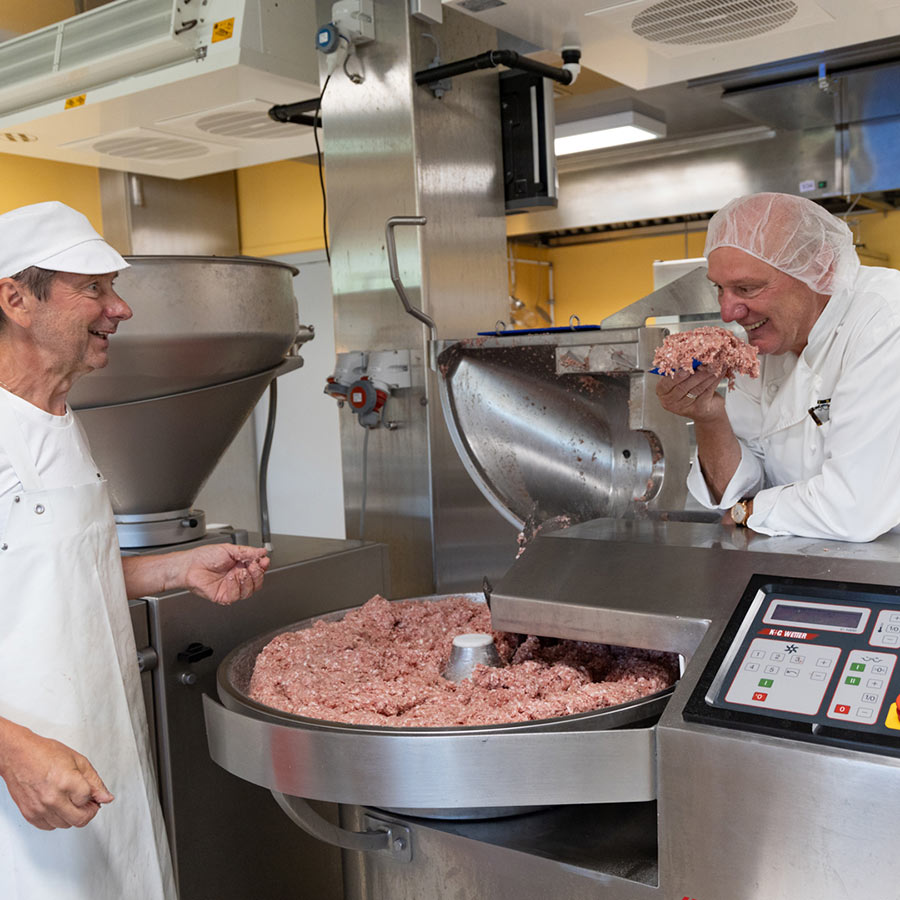 Fleischkonsum neu erleben: Zotter eröffnet das „ÖKO Speck Takel“