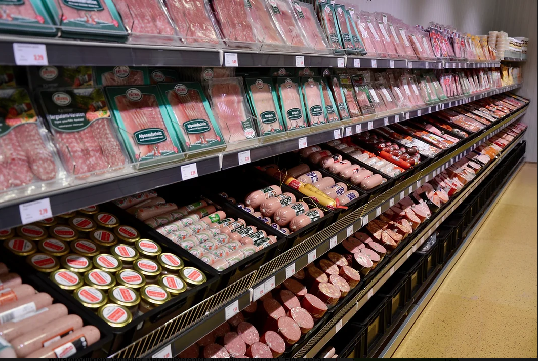 Fleisch- und Wurstmarkt eröffnet neue Filiale in Gloggnitz: Frische Produkte und regionale Vielfalt