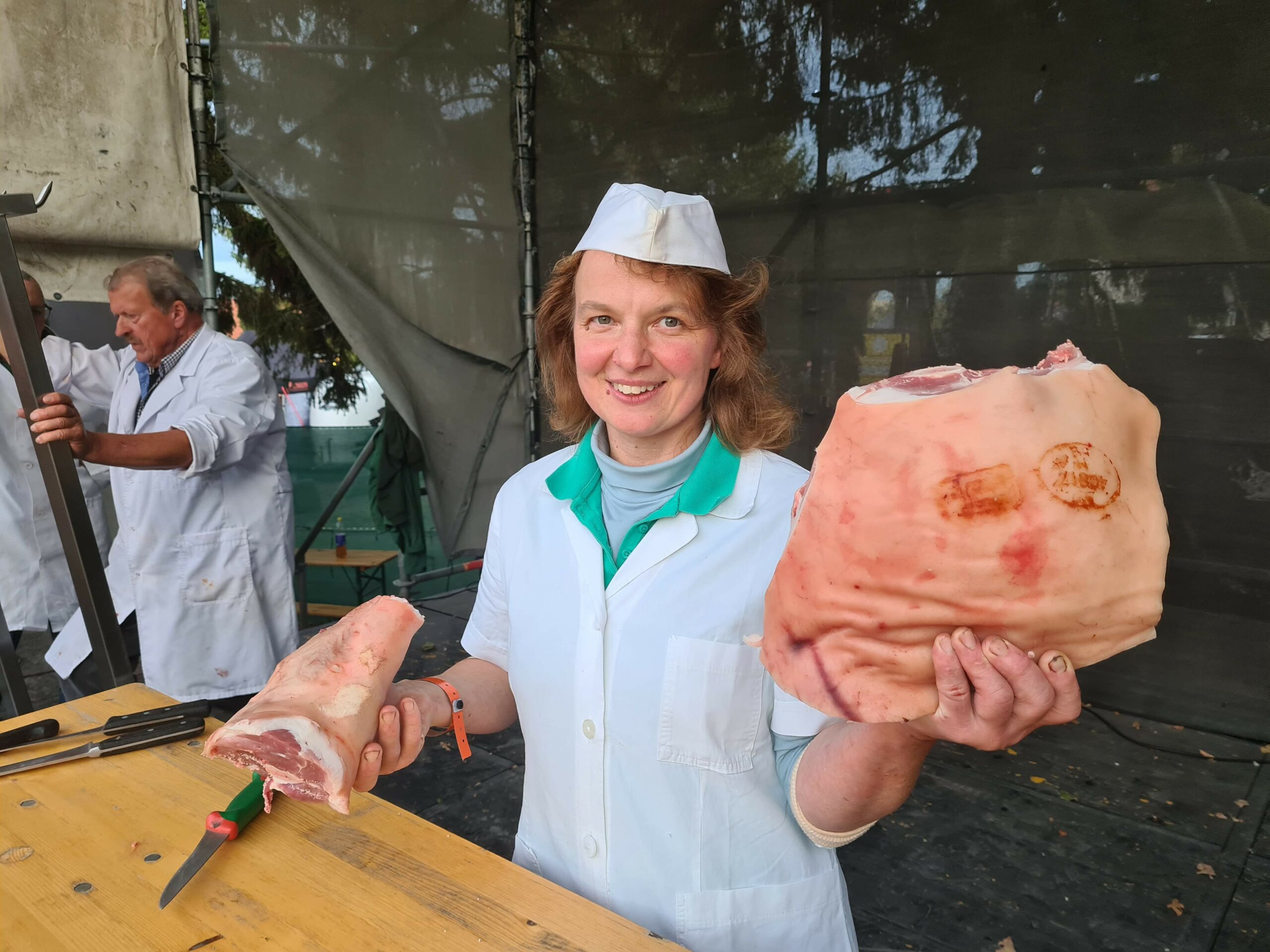 Wiener Wurstfest und Vienna BBQ Days 2024: Genuss und Wettbewerb im Schloss Neugebäude